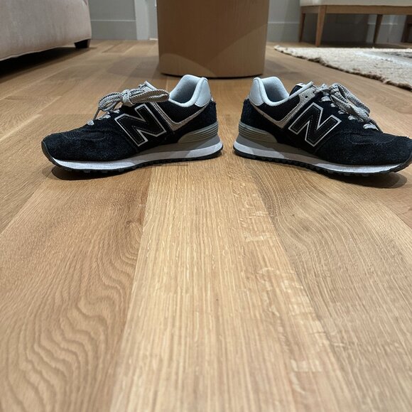 Black Suede New Balance Classic 574 Sz. 8.5 W - Picture 3 of 6